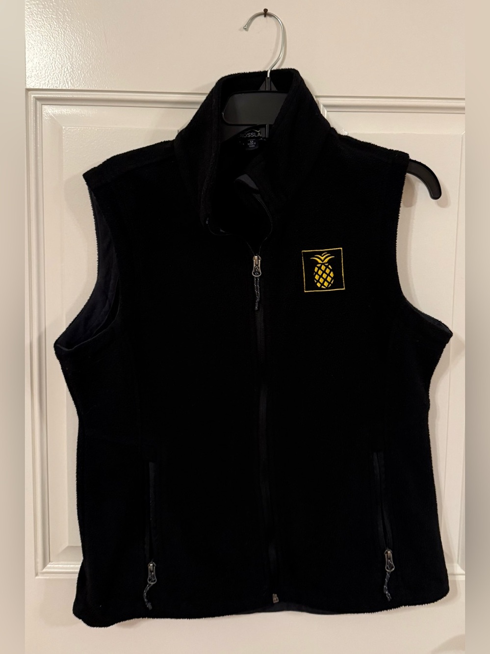 Black Sleeveless Fleece Vest with Pineapple Logo